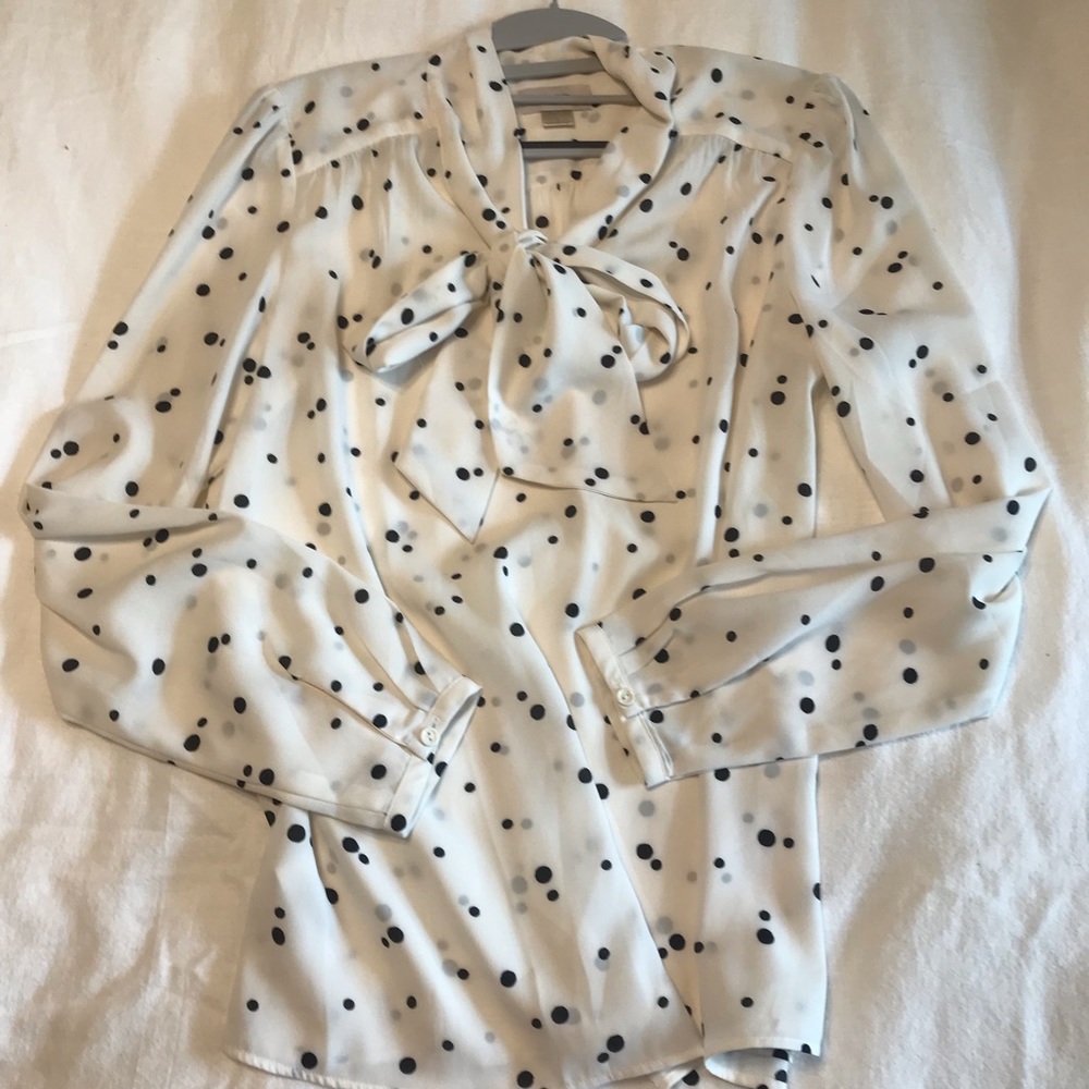Bundle 4/25 Classy Loft blouse